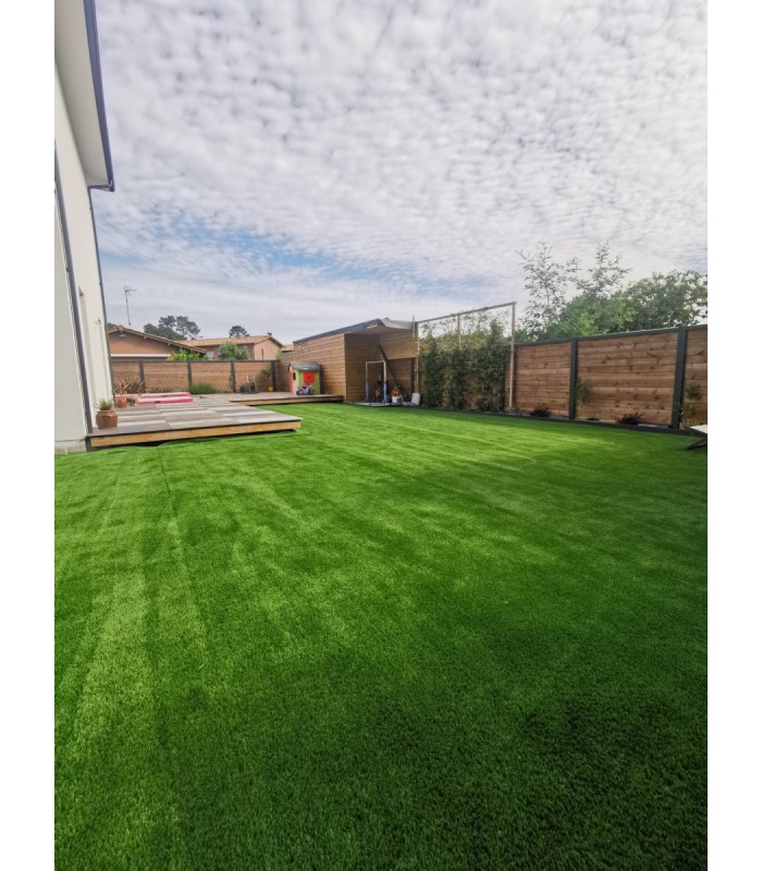 Gazon synthétique 43mm - WEMBLEY - à la coupe sur mesure - 100% recyclable - Largeur 4 mètre(s)