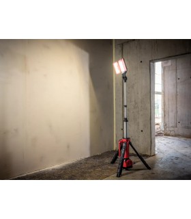 Projecteur TL4000 batterie 18V Led avec trépied